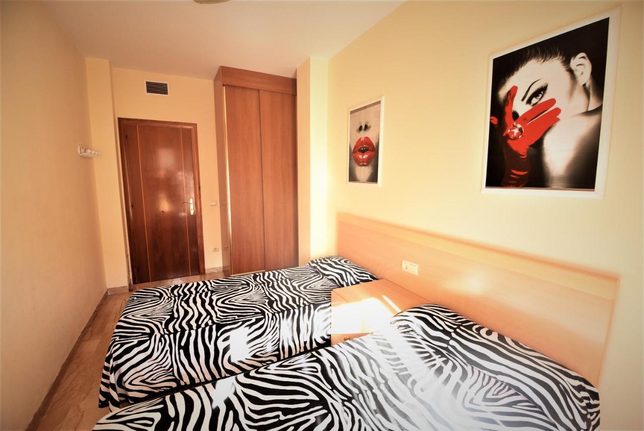 Apartamentos Sol Dorada ซาลอว์ ภายนอก รูปภาพ